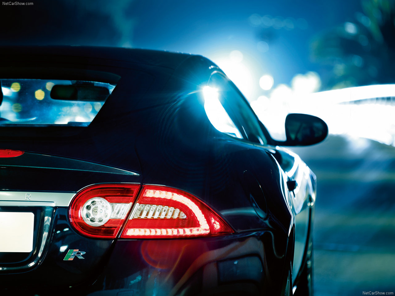 Illustration for article titled 2010 Jaguar XKR: 510 HP Pussycat Kills Even Faster